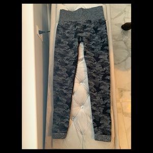 Gymshark Adapt camo seamless leggings size Small